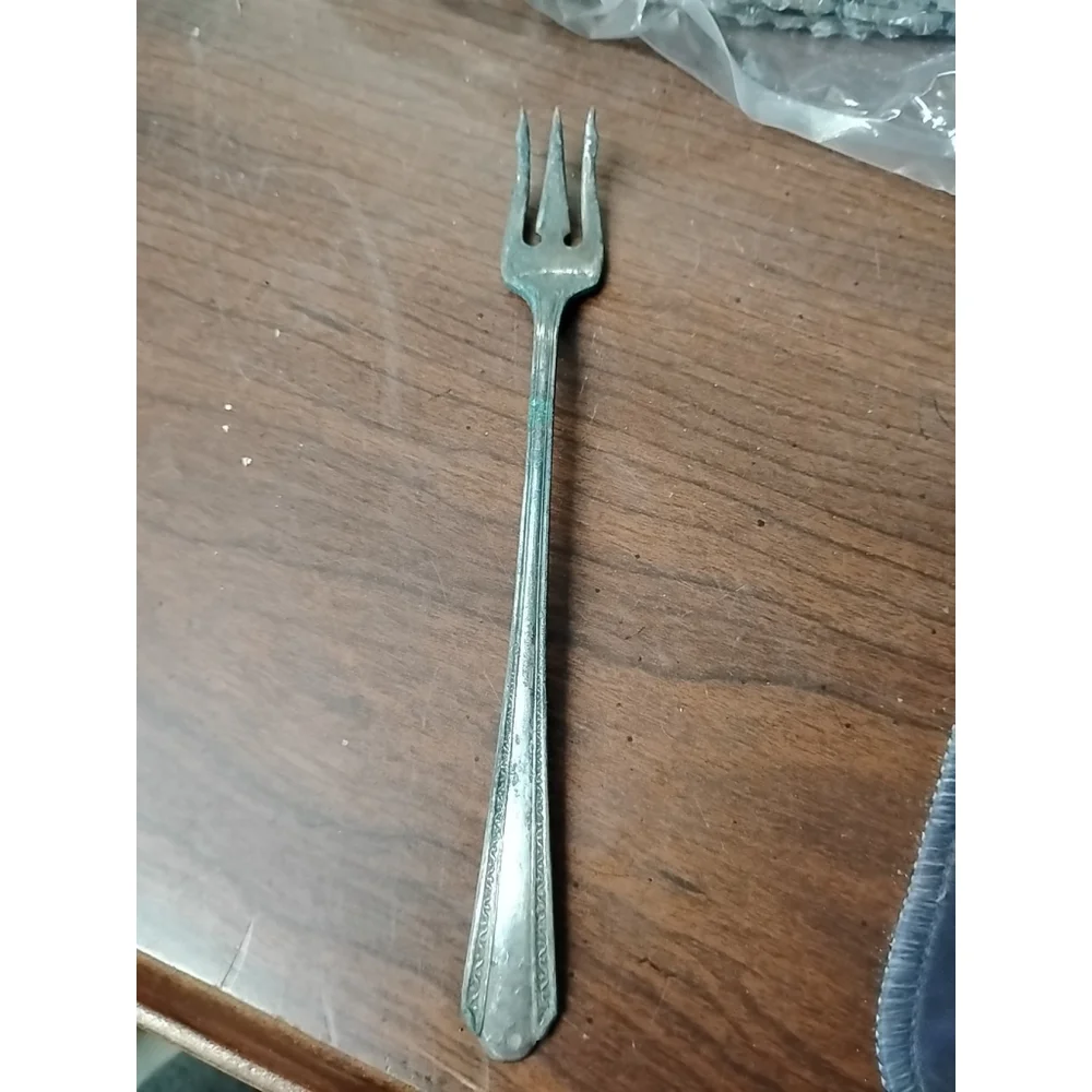 Wm. A. Rogers Croydon (also known as Mary Lee) silverplate seafood/cocktail fork